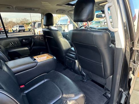 Used 2016 INFINITI QX80 Limited AWD 4dr SUV image 26