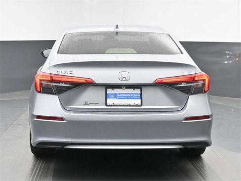 Used 2022 Honda Civic EX image 9