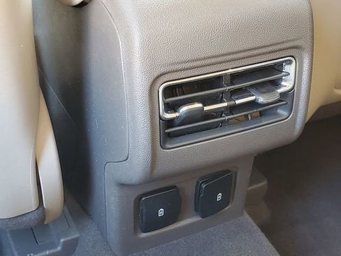 Certified 2024 Lincoln Corsair AWD w/ Equipment Group 101A image 27