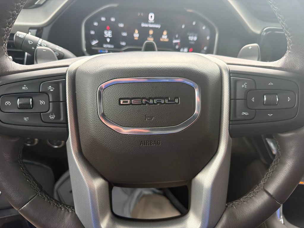 Used 2023 GMC Sierra 1500 Denali AWD/4WD image 19