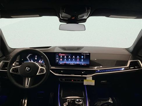 New 2026 BMW X7 M60i AWD/4WD image 19