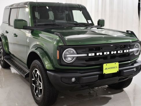 Used 2025 Ford Bronco Outer Banks image 4