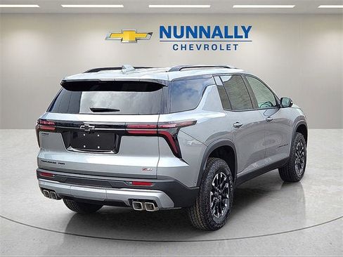 New 2026 Chevrolet Traverse Z71 w/ Enhanced Driving Package image 5