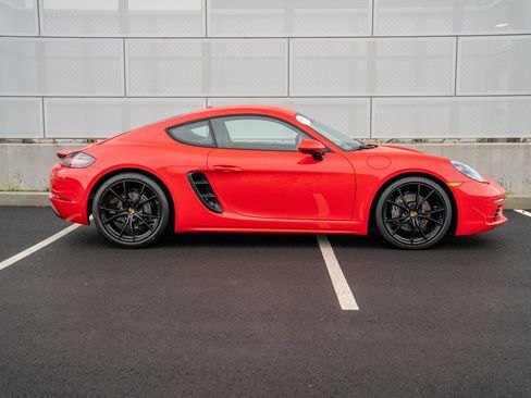 Used 2024 Porsche 718 Cayman Style Edition image 8