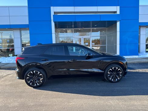 Used 2025 Chevrolet Blazer EV RS image 3