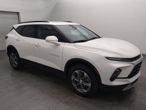 Used 2024 Chevrolet Blazer LT w/ Convenience Package image 11