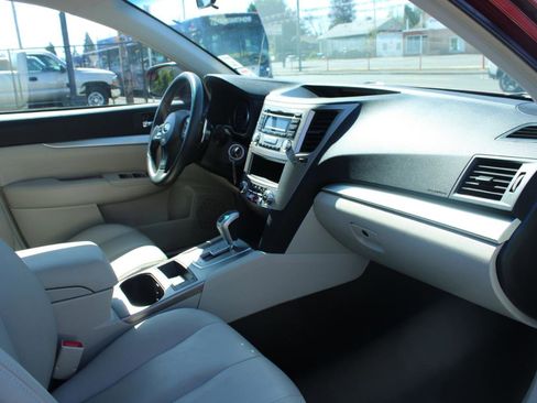Used 2013 Subaru Outback 2.5i image 15