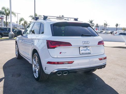 Used 2021 Audi SQ5 Premium w/ Convenience Package image 9