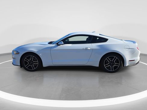 Used 2022 Ford Mustang Premium image 8