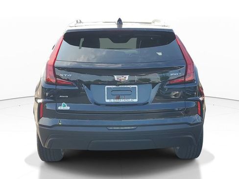 Certified 2024 Cadillac XT4 Luxury w/ Cold Weather Package AWD/4WD image 3