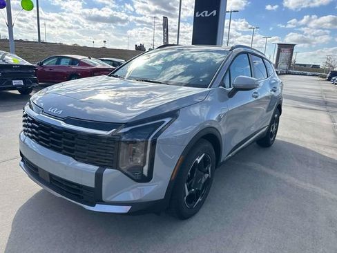 New 2026 Kia Sportage EX w/ EX Panorama Roof Package FWD image 3