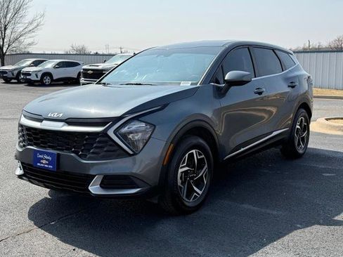 Used 2023 Kia Sportage LX image 8