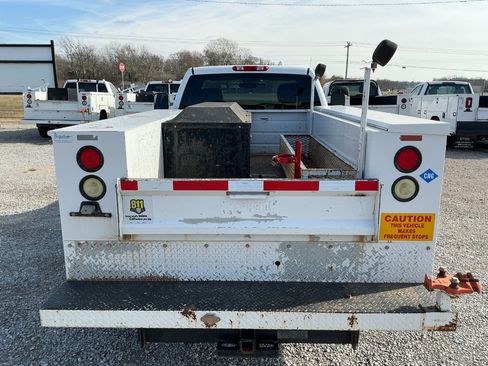 Used 2010 Chevrolet Silverado 2500 W/T image 4