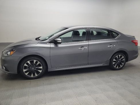 Used 2019 Nissan Sentra SR FWD image 2