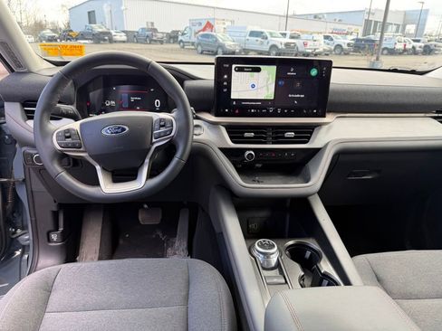 Used 2026 Ford Explorer Active image 2