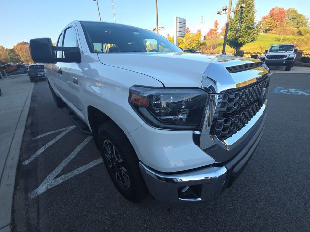 Used 2020 Toyota Tundra SR5 w/ TRD Off-Road Package AWD/4WD image 4