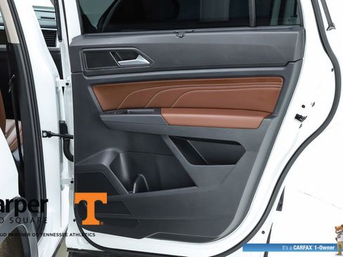 Used 2023 Volkswagen Atlas SE w/ Panoramic Sunroof Package AWD/4WD image 31