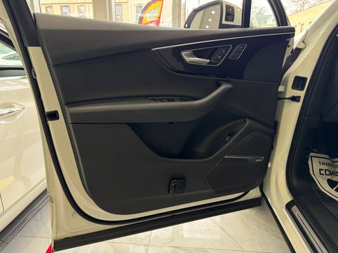 Used 2020 Audi Q7 3.0T Premium Plus image 11