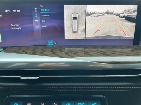 Used 2025 Cadillac Escalade ESV Sport Platinum image 28