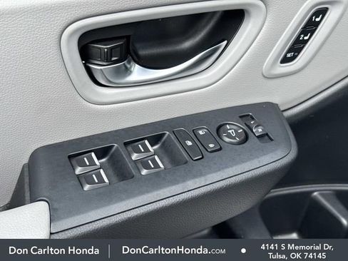 Certified 2025 Honda Pilot EX-L image 10