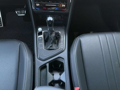 Used 2023 Volkswagen Tiguan SE R-Line FWD image 19