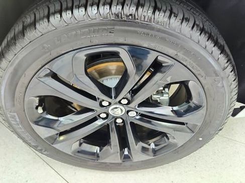 Used 2025 Jaguar F-PACE R-Dynamic S image 58