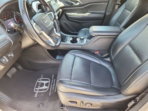Used 2021 GMC Acadia SLT AWD/4WD image 10