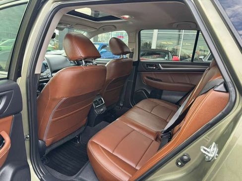 Used 2018 Subaru Outback 2.5i Touring w/ Popular Package #3 image 9