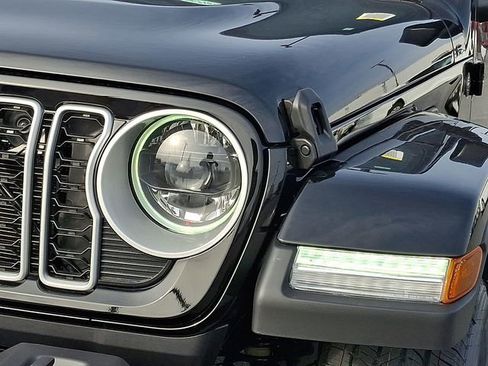New 2026 Jeep Wrangler Sahara image 7