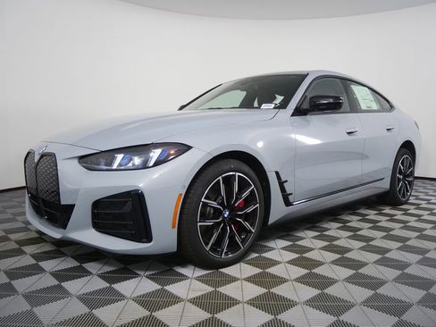 New 2026 BMW i4 eDrive40 w/ M Sport Package RWD image 7