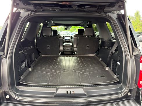 Used 2021 Ford Expedition XLT AWD/4WD image 32