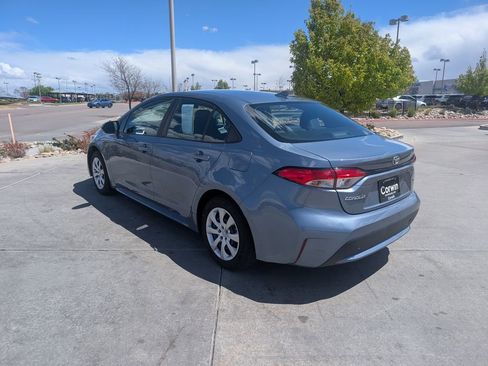 Used 2022 Toyota Corolla LE FWD image 5