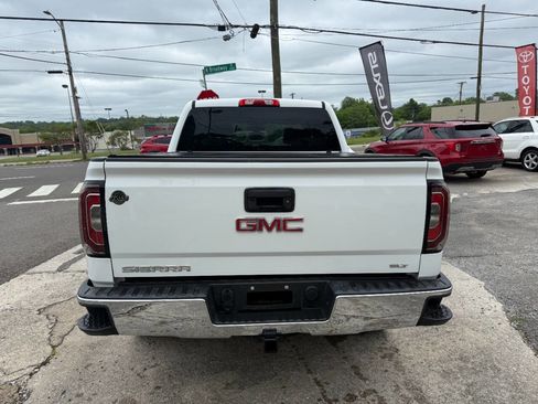 Used 2017 GMC Sierra 1500 SLT w/ SLT Premium Package AWD/4WD image 7