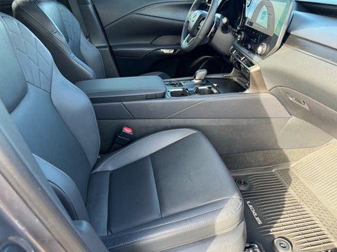 Used 2023 Lexus RX 350h w/ Accessory Package (Z1) image 11