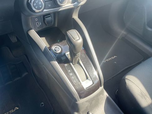 Used 2020 Nissan Versa S image 19