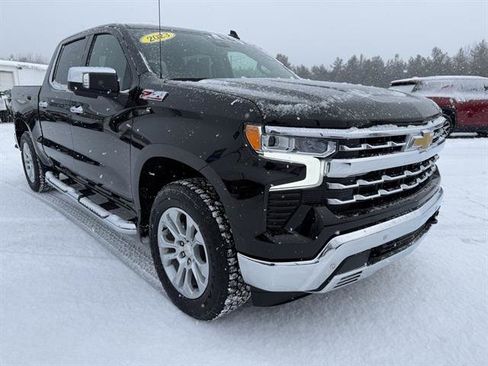 Used 2023 Chevrolet Silverado 1500 LTZ w/ Z71 Off-Road Package image 6