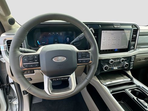 New 2026 Ford F250 Platinum w/ Platinum Plus Package AWD/4WD image 7