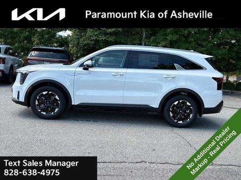 New 2026 Kia Sorento S w/ S Panoramic Sunroof Package FWD image 3