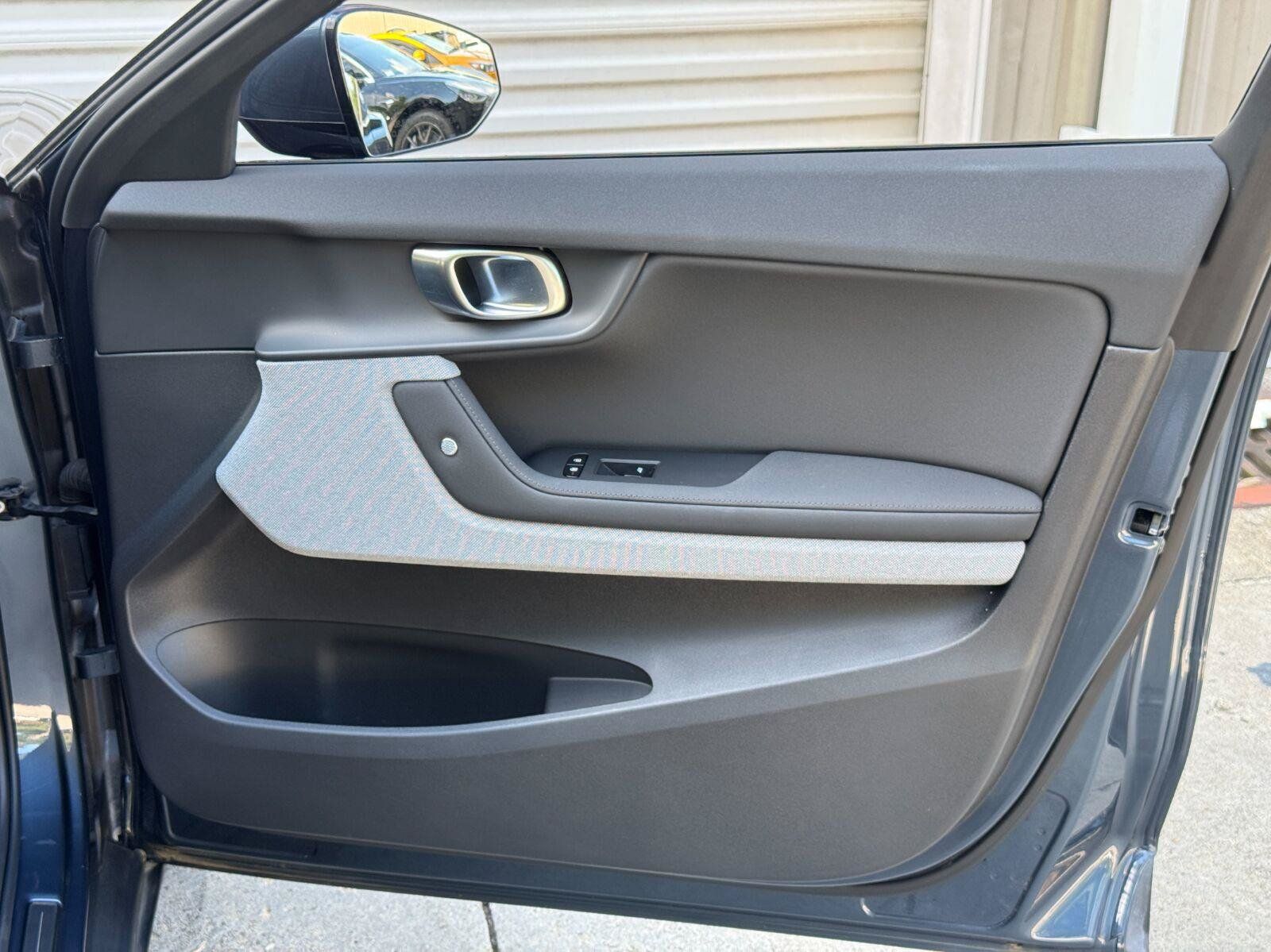 Used 2022 Polestar Polestar 2 w/ Plus Package AWD/4WD image 42