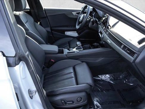 Used 2022 Audi A5 2.0T Premium Plus w/ Premium Plus image 25
