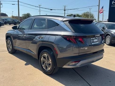 Used 2025 Hyundai Tucson Blue AWD/4WD image 4