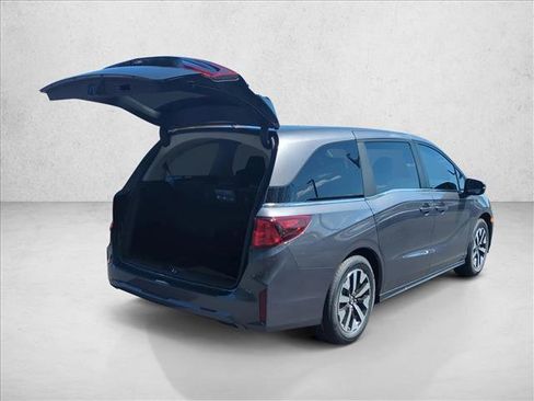 New 2026 Honda Odyssey EX-L image 2