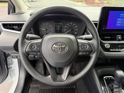 Used 2025 Toyota Corolla LE w/ Convenience Package image 21