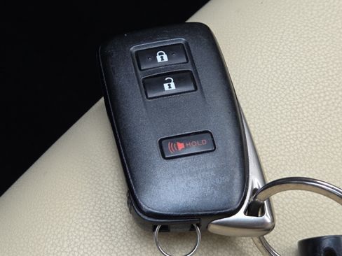 Used 2016 Lexus NX 200t FWD image 31
