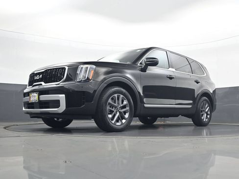 Used 2024 Kia Telluride LX AWD/4WD image 22