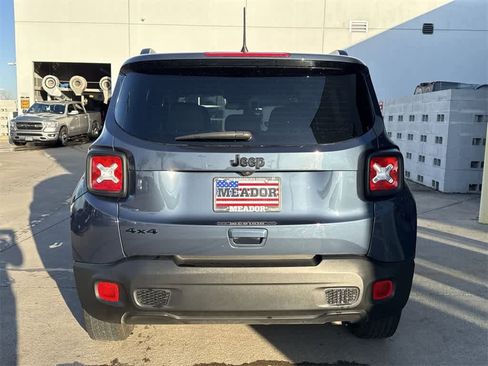 Used 2023 Jeep Renegade Latitude image 5