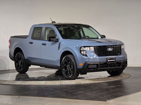 New 2026 Ford Maverick XLT w/ Equipment Group 301A AWD/4WD image 2