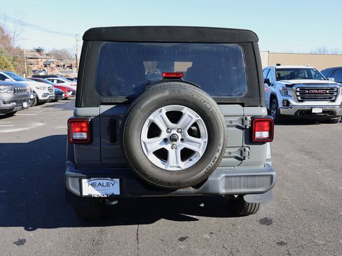 Used 2022 Jeep Wrangler Unlimited Sport image 6