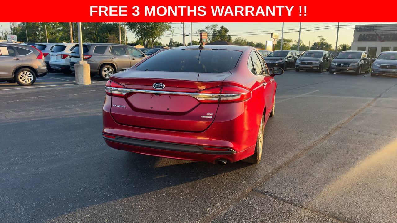 Used 2018 Ford Fusion SE w/ Fusion SE Technology Package FWD image 7