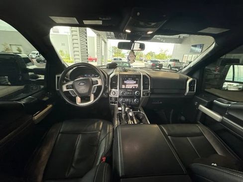 Used 2019 Ford F150 Lariat w/ Equipment Group 502A Luxury AWD/4WD image 10